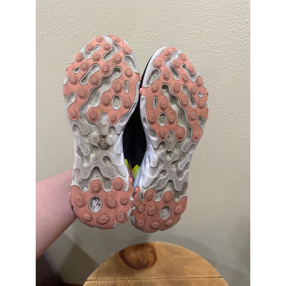 Women's Nike React Element 55 Premium 'Black Coral Stardust' running shoe size 9 - Picture 6 of 8